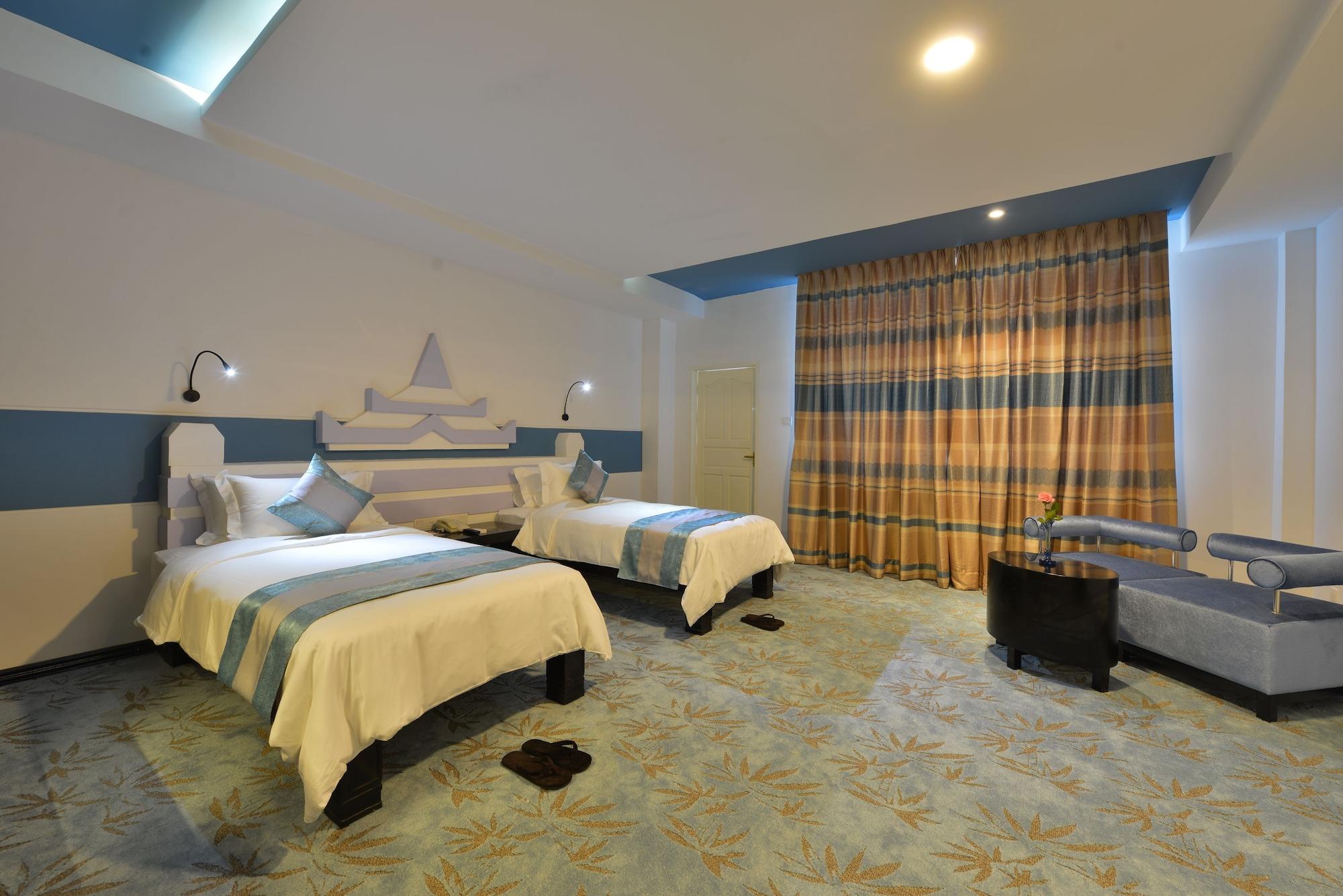 Hotel Marvel Мандалай Екстер'єр фото