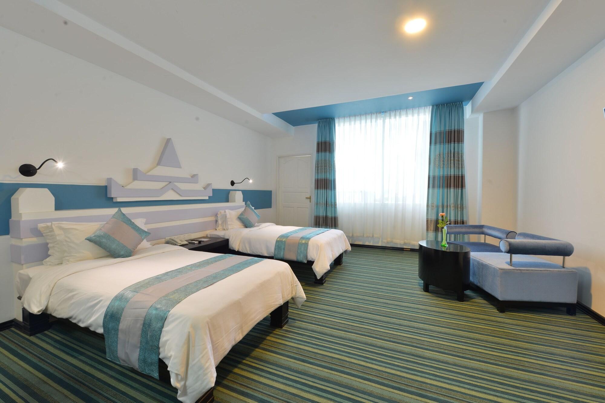 Hotel Marvel Мандалай Екстер'єр фото