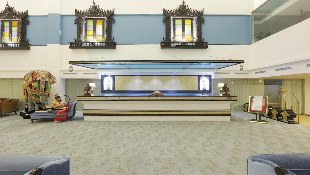 Hotel Marvel Мандалай Екстер'єр фото